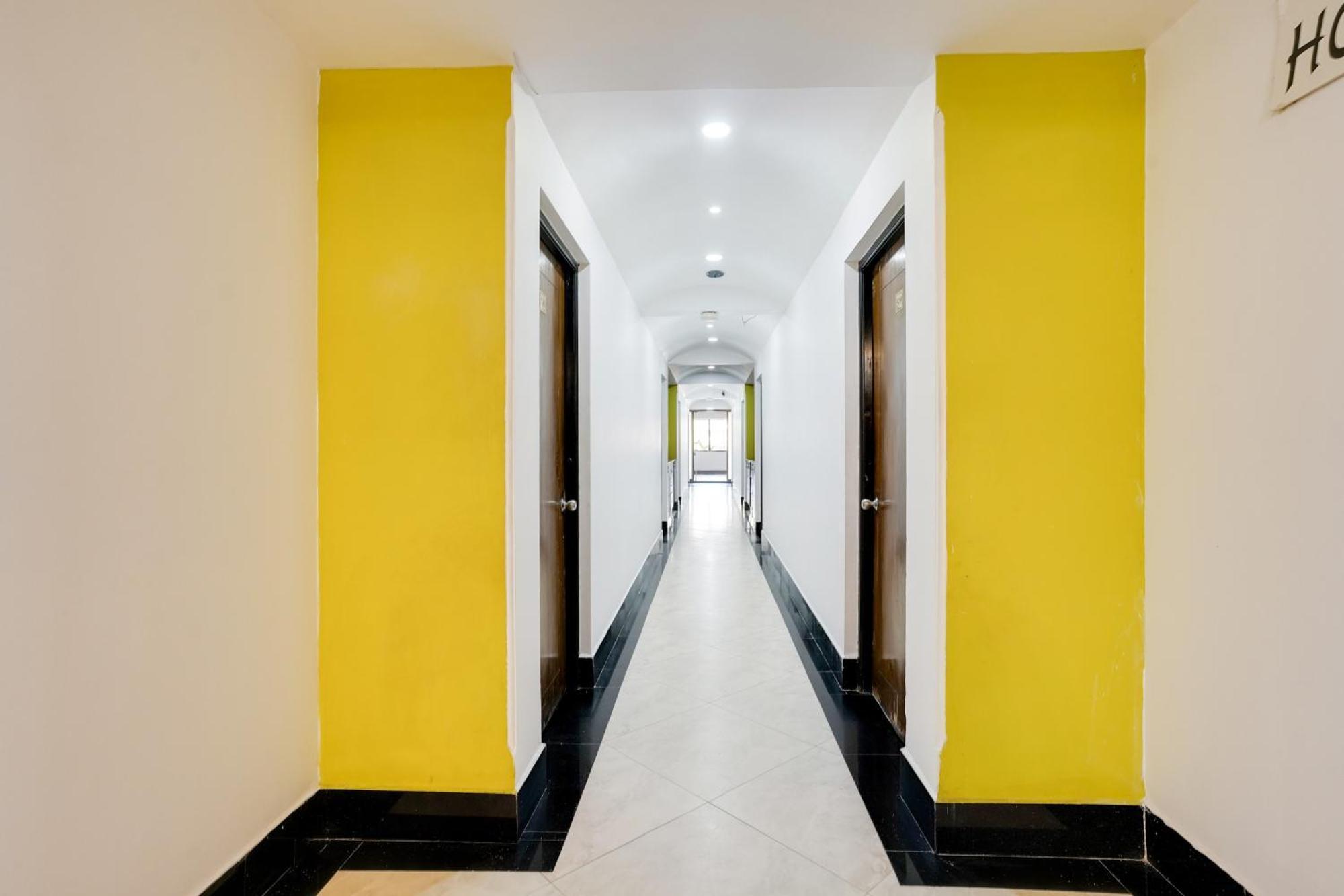 Super Townhouse Margao Near Railway Station Hotel Exterior photo