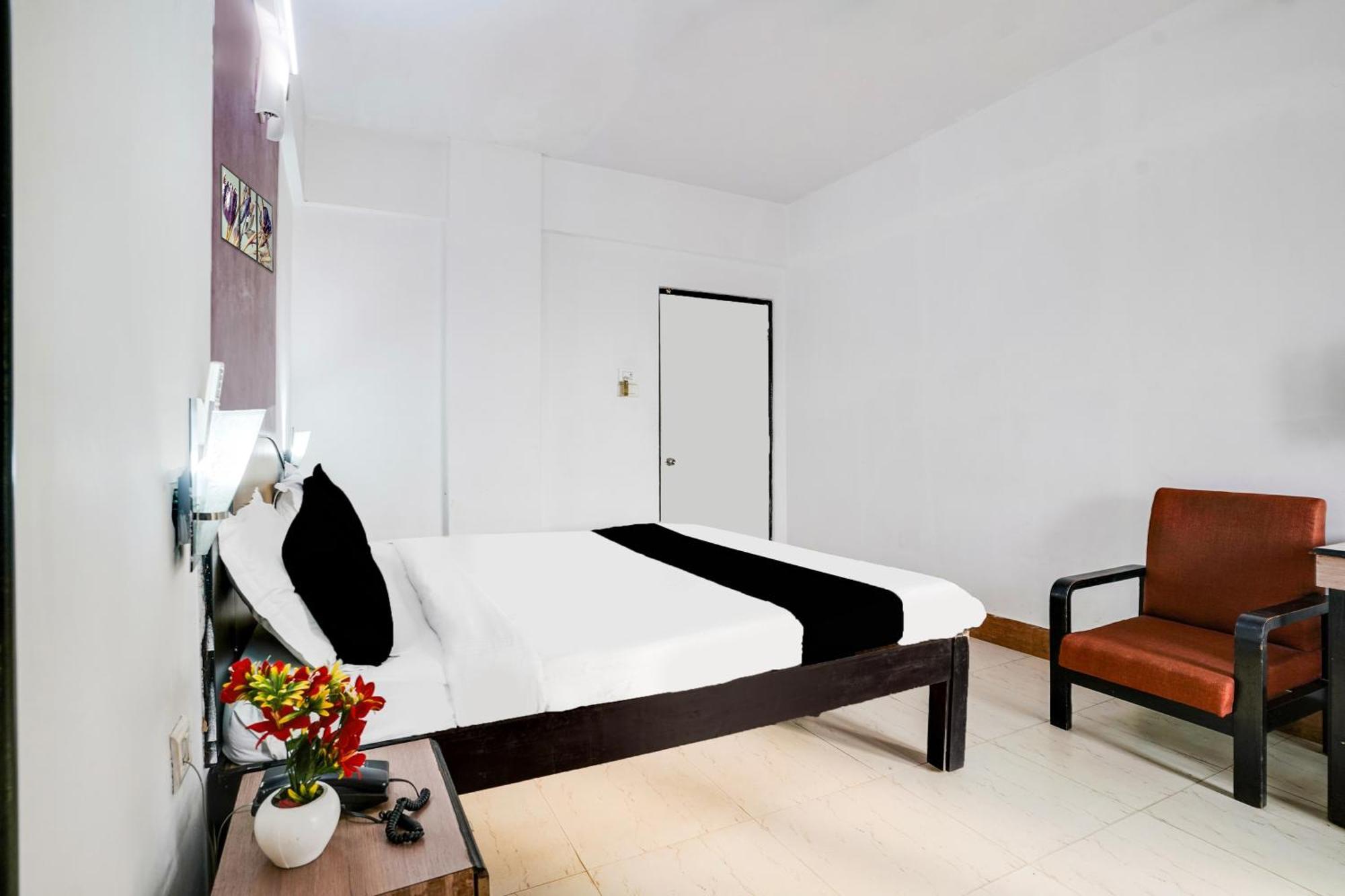 Super Townhouse Margao Near Railway Station Hotel Exterior photo