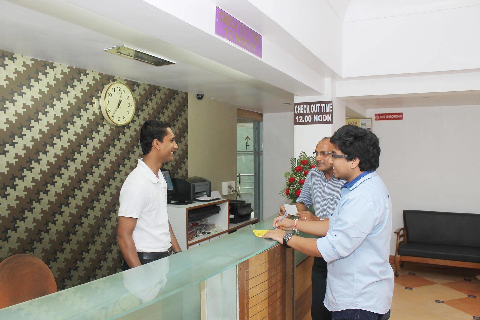 Super Townhouse Margao Near Railway Station Hotel Exterior photo